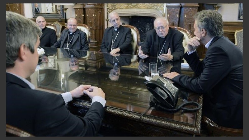 La reunión con la Conferencia Episcopal fue en el despacho presidencial.
