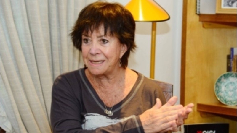 Alma fue declarada Escritora Distinguida por el Concejo de Rosario.