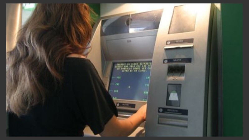 Quienes hayan depositado el medio aguinaldo, deberán hacer los ajustes correspondientes en los próximos días.