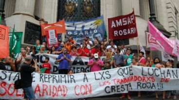En Rosario, las organizaciones marcharon por el centro.