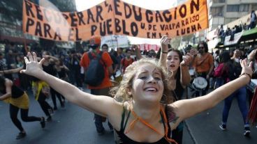 Los estudiantes chilenos celebran el histórico avance.