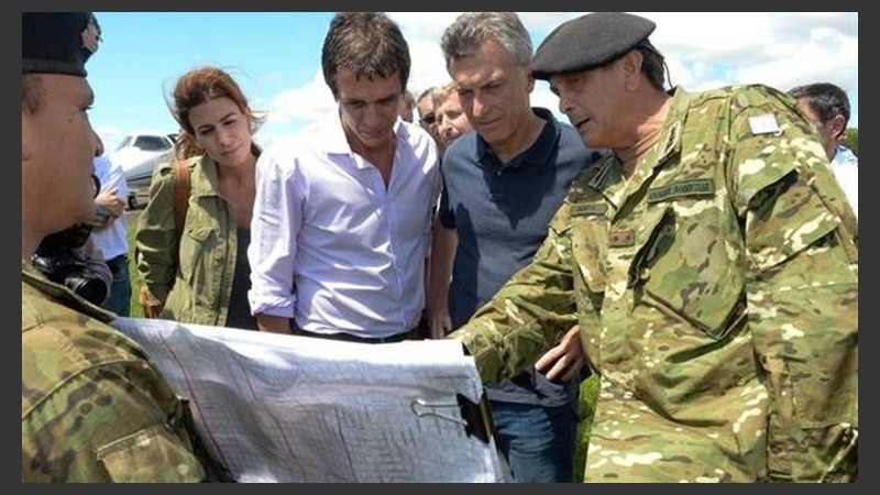Macri junto a su mujer en Concordia.