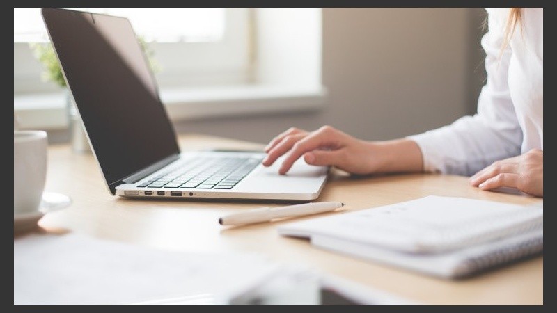 Hoy en día ya no se encuentra la dicotomía virtual-presencial, si no que el alumno va oscilando entre uno y otro ámbito.