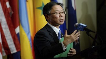 Embajador japonés ante ONU, Motohide Yoshikawa durante la rueda de prensa en sede de la ONU, para evaluar repercusiones del ensayo nuclear.