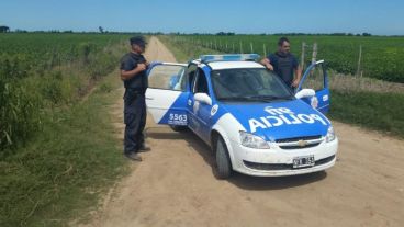 Un patrullero en un camino rural de San Agustín.