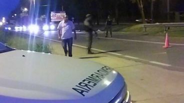 Ruta 11 a las 20.30, entre Granadero Baigorria y Capitán Bermúdez.