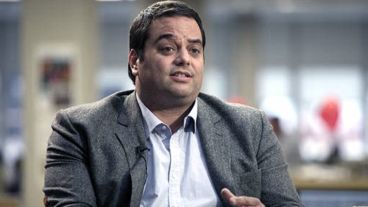 El ministro de Trabajo habló con El Tres.