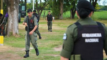 Muchos agentes participaron de la búsqueda en el centro de la provincia. (Alan Monzón/Rosario3.com)