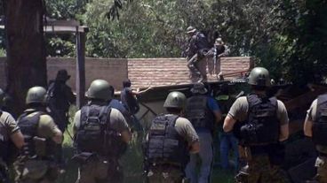 Los operativos iban manzana por manzana.