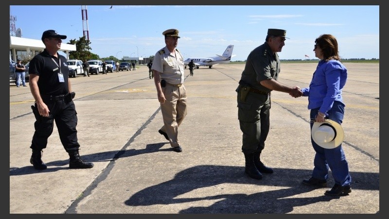 Bullrich al llegar a Santa Fe.