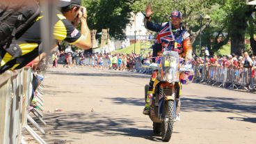 Toby Price primero en motos. (Alan Monzón/Rosario3.com)