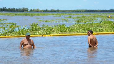 En pocos sectores está permitido el ingreso al agua.  (Alan Monzón/Rosario3.com)