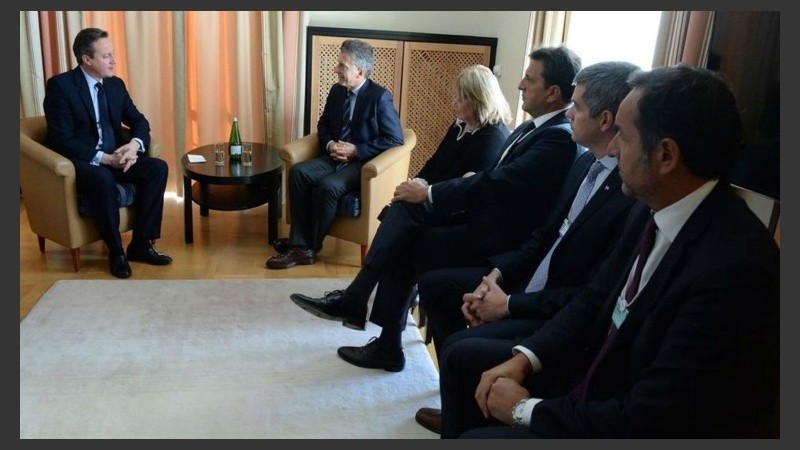 Macri les hizo lugar a Massa en la reunión. 