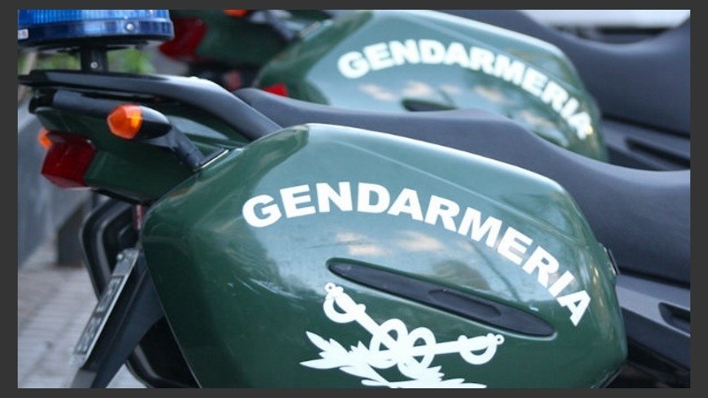 Gendarmería detuvo a un policía. 
