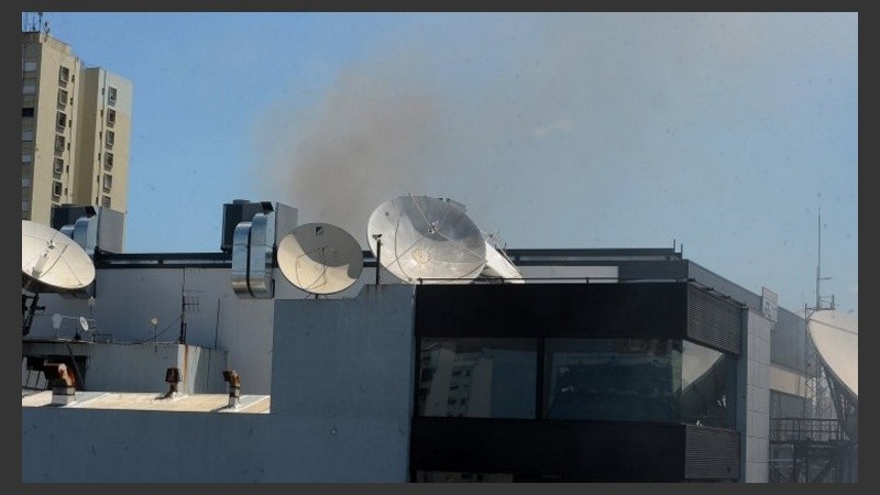 El incendio se inició en un depósito anexo.