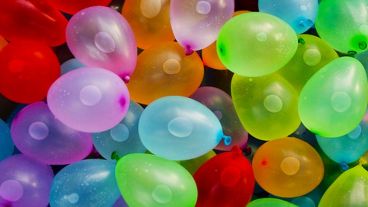Globitos de agua para jugar en carnaval.