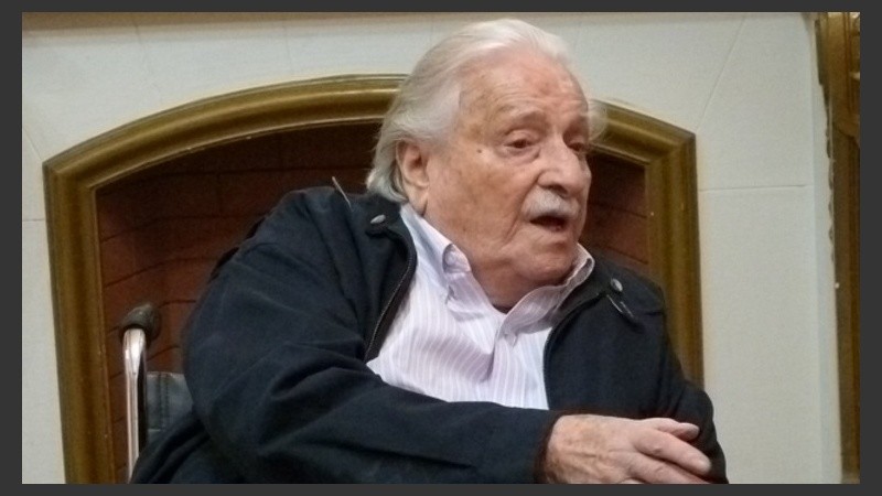 En 2002, Jorge Riestra obtuvo el Premio a la trayectoria artística, concedido por el Fondo Nacional de las Artes.