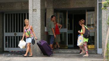 Los inquilinos debieron dejar el edificio.
