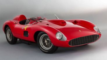 Esta es la Ferrari 335 S Spider Scaglietti. Fue conducida por el campeón británico de Fórmula 1 Stirling Moss en el Gran Premio de Cuba de 1958.
