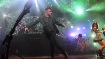 Ricky hizo bailar y cantar a miles de fanáticos en Córdoba.