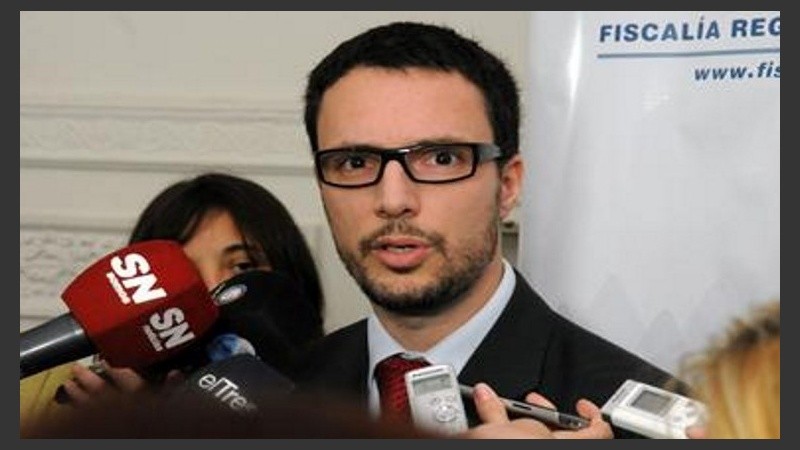 Foppiani evidenció su sorpresa ante los dichos del gobernador. 