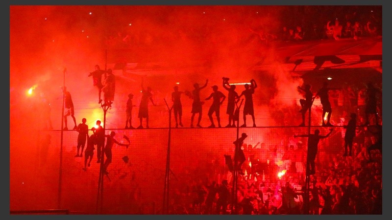 Los hinchas disfrutaron sin parar en un Coloso a pleno. (Alan Monzón/Rosario3.com)