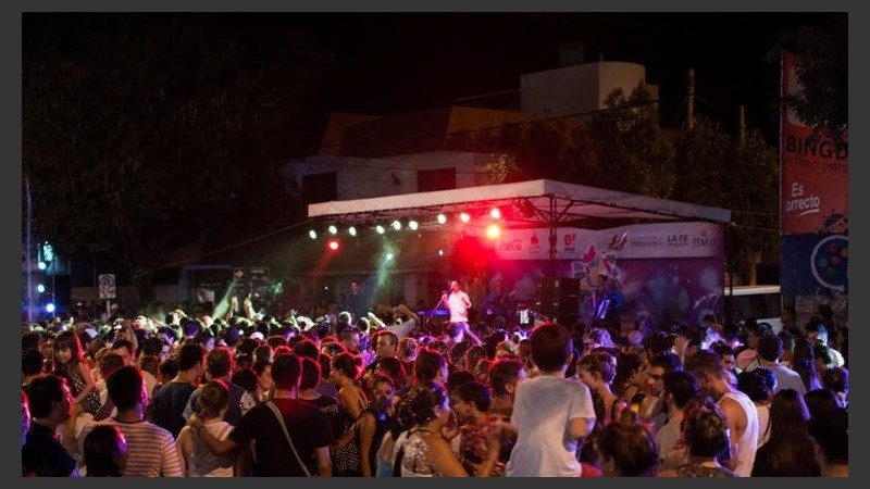 El Carnaval de Carcarañá cierra con todo. 