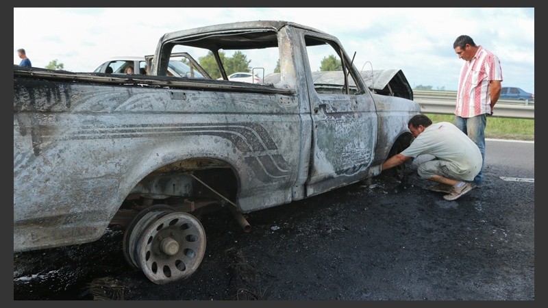 Así quedaron los vehículos tras el accidente en la autopista a Córdoba.