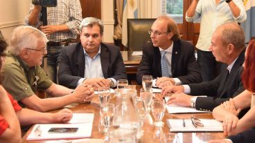 Los ministros Farías y Saglione en el centro; Hoffmann y Molina a sus costados.