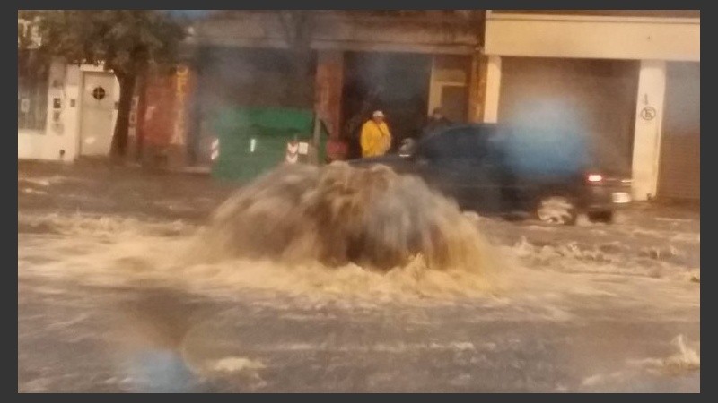 Av Alberdi y Portugal. Peligro!
