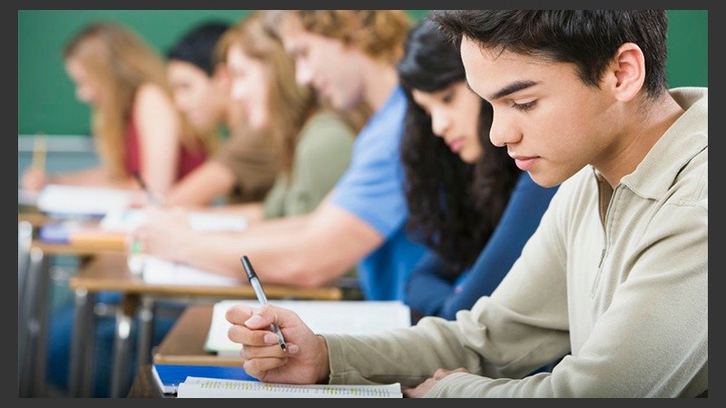 El objetivo del programa es promover la igualdad de oportunidades en el ámbito de la educación superior. 