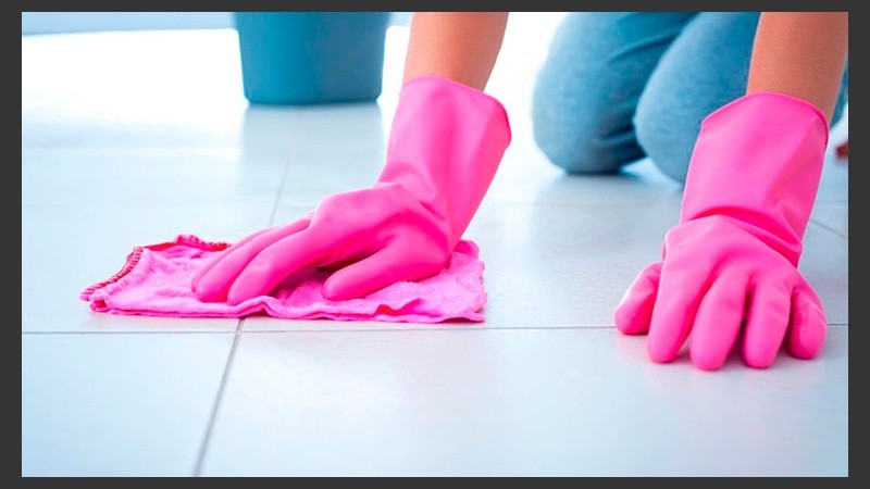 Es preciso utilizar medidas de protección adecuadas (botas y guantes) cuando se trabaja en zonas de riesgo.