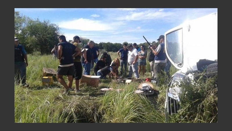 En la camioneta había varias cajas con droga.