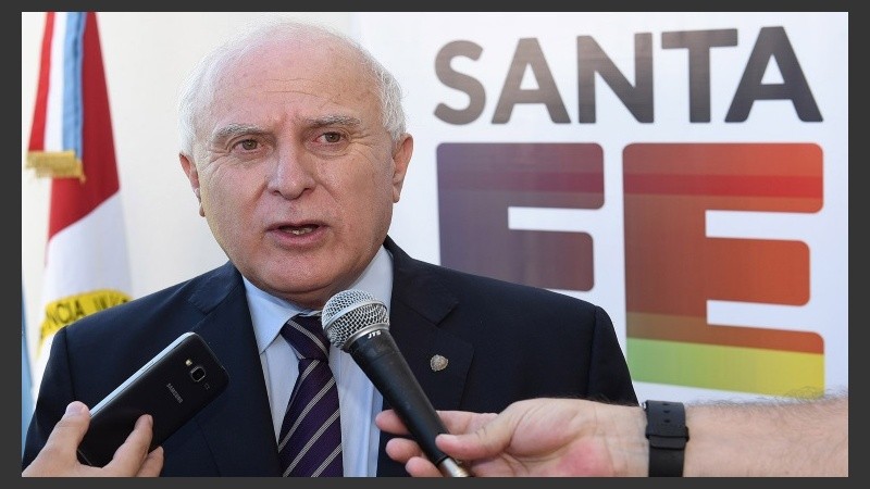 El gobernador se refirió al paro docente.