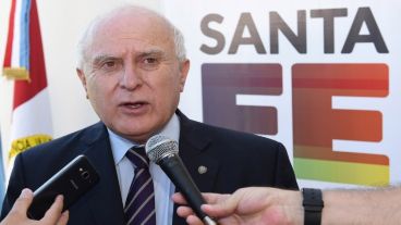 El gobernador se refirió al paro docente.