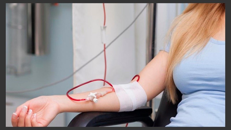 Para inscribirse como donante potencial, debe donarse una unidad de sangre.