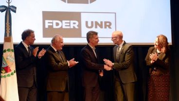 Macri abrió el ciclo ectivo de la UNR en la Facultad de Derecho.