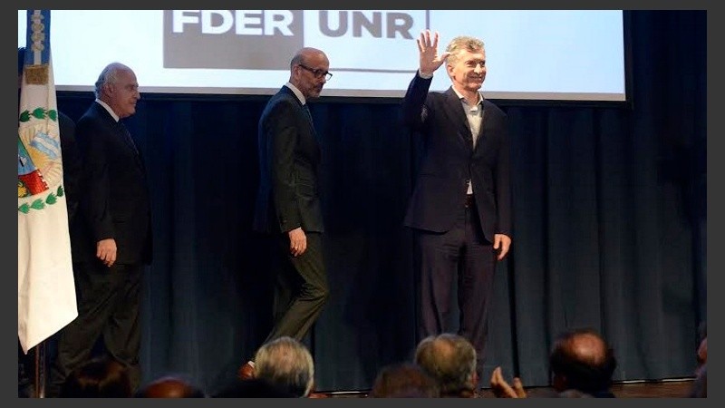 Macri abrió el ciclo ectivo de la UNR en la Facultad de Derecho.