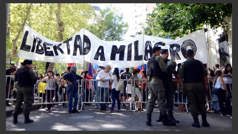 Entre los reclamos también se pidió libertad para Milagro Sala. 