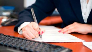 A partir del convenio de la Asociación con la Universidad Nacional del Litoral, estos cursos son dictados por docentes universitarios.