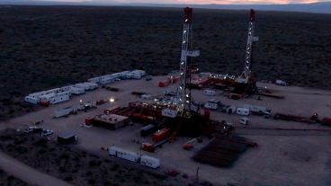 El contrato es por la exploración de Vaca Muerte.