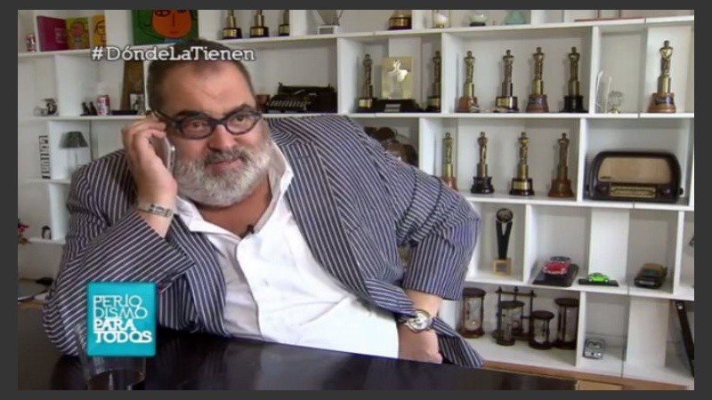 Lanata en comunicación telefónica con Fariña. 