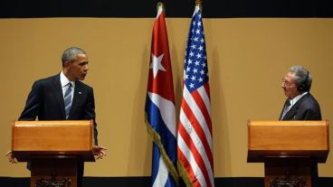 Obama y Castro en la conferencia conjunta.