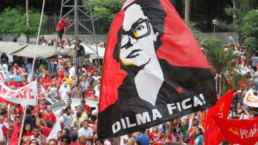Una pancarta de Dilma durante la última manifestación de respaldo al gobierno.