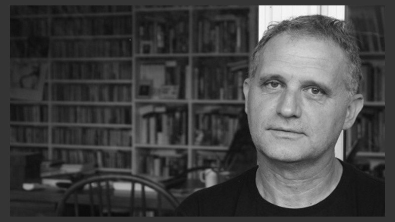 El encuentro con Sergio Pujol se desarrolla en el marco de la semana de la Memoria, la Verdad y la Justicia.