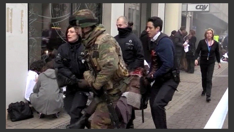 Las explosiones dejaron decenas de heridos.