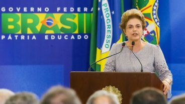 "Lo que está en curso es un golpe contra la democracia", dijo Rousseff.