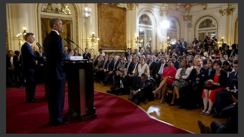 “Mi prioridad absoluta es derrotar a Isis”, dijo Obama a un periodista de su país.