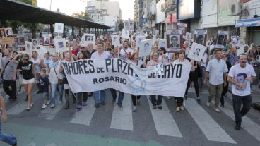 Los rosarinos salieron una vez más a las calles para pedir justicia y recordar a las víctimas. (Alan Monzón/Rosario3.com)
