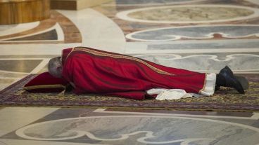 El Papa durante la celebración del Viernes Santo.